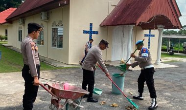 Polri Untuk Masyarakat, Polsek Dabo Singkep Gelar Bakti Religi di GPIB Bukit Karmel
