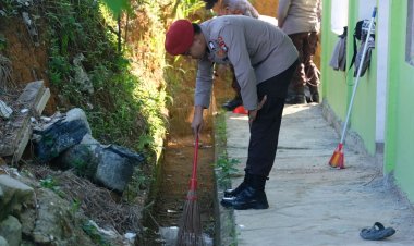 Sambut Hari Bhayangkara ke-80, Polda Kepri Gelar Bakti Religi di Masjid Katijah Sani Sambau