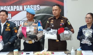 Kejari Batam Hadiri Konferensi Pers Pengungkapan Kasus Narkotika Polda Kepri