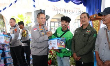 Nonton Bareng Piala Dunia dan Pembagian 500 Paket Sembako Warnai Hari Bhayangkara ke-80 di Bengkong