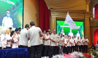 Ketua HKTI Kepri Nyang-Nyang Haris Pratamura Resmi Dilantik, Siap Perjuangkan Kesejahteraan Petani Kepulauan Riau