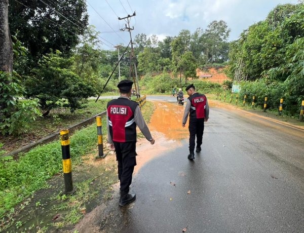 Cegah Dampak Cuaca Ekstrem, Polsek Daik Lingga Intensifkan Patroli Rawan Bencana