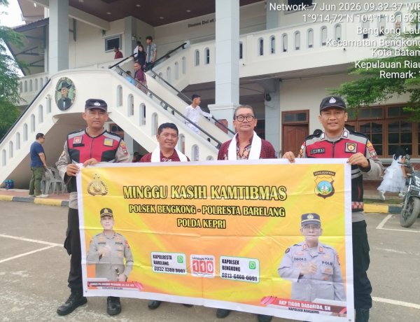 Polsek Bengkong Gelar Minggu Kasih Kamtibmas di Gereja Santo Damean, Perkuat Sinergi dengan Jemaat