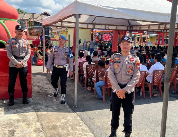 Pengamanan Humanis Polsek Daik Lingga Sukseskan Perayaan Waisak 2570 BE
