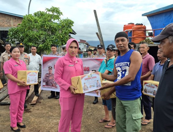 Merajut Kepedulian di Hari Bhayangkara, Polsek Daik Lingga Salurkan Sembako