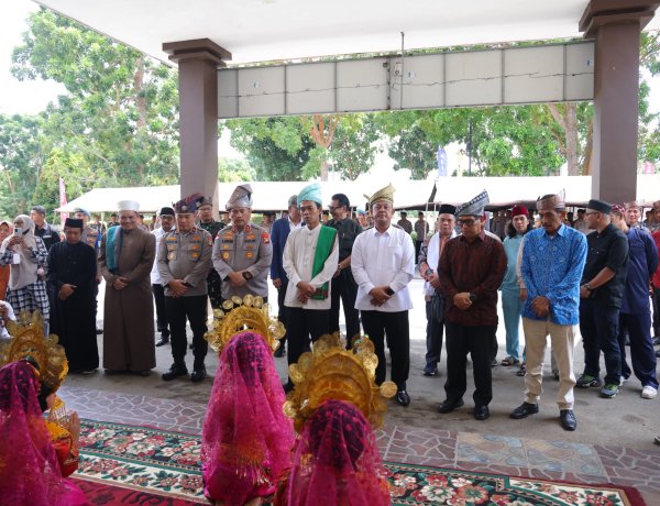 Peringati Hari Bhayangkara ke-80, Kapolda Kepri Gelar Kenduri Kebangsaan dan Tausiah Bersama Ustadz Abdul Somad