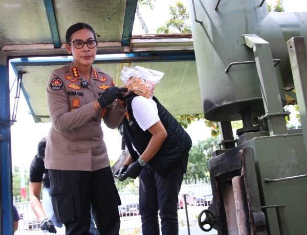 Konferensi Pers Ungkap Kasus Narkoba Jaringan Antar Provinsi dan Pemusnahan Barang Bukti di Wilayah Hukum Polresta Barelang