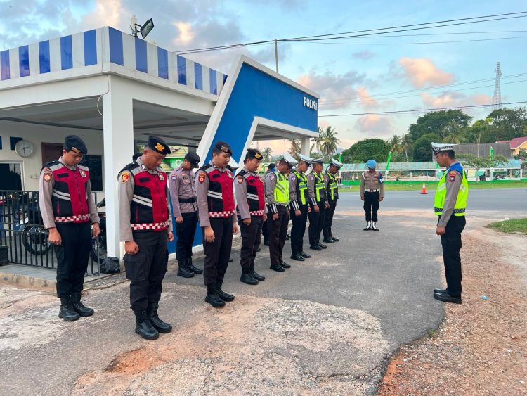 Pengamanan Humanis Polres Lingga Dukung Kelancaran Reuni Emas K76 SMPN 1