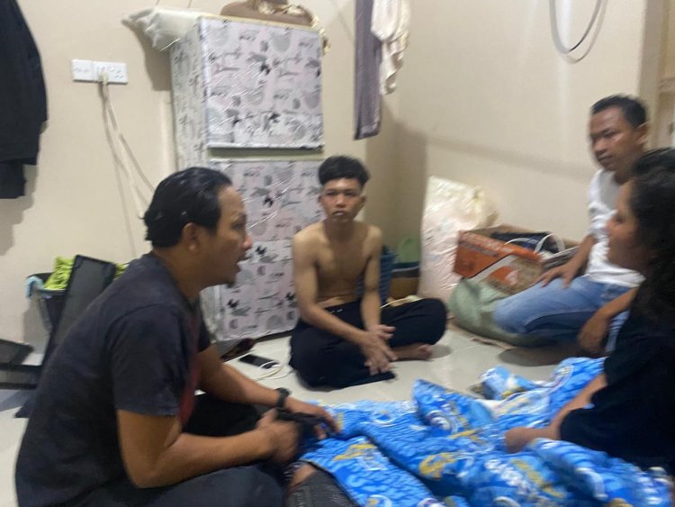 Polsek Sekupang Gerak Cepat Tindaklanjuti Keributan Rumah Tangga di Rumah Kos, Situasi Kembali Kondusif