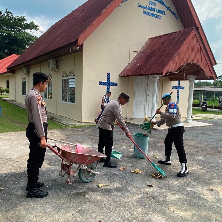 Polri Untuk Masyarakat, Polsek Dabo Singkep Gelar Bakti Religi di GPIB Bukit Karmel