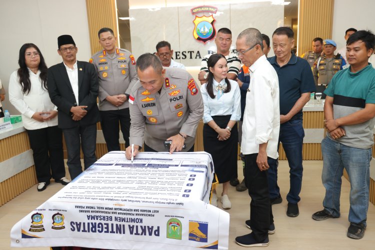 Kapolda Kepri Perkuat Komitmen Bersama Pemko Batam dan Pengusaha Scrap Cegah Pencurian Fasilitas Umum
