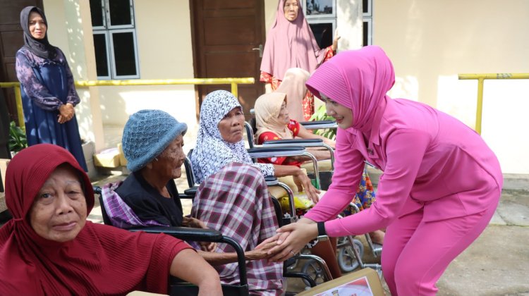 POLRES LINGGA GELAR ANJANGSANA DAN BAKTI SOSIAL, WUJUD KEPEDULIAN DI HARI BHAYANGKARA KE-80