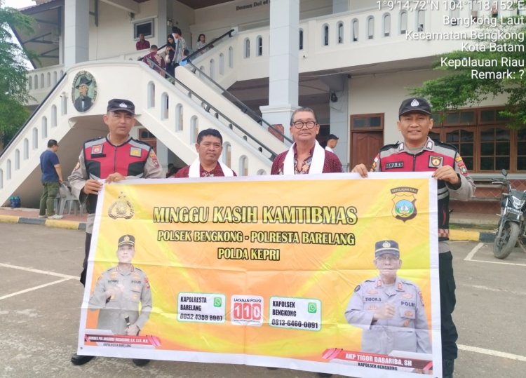 POLSEK BENGKONG PERERAT KEMITRAAN DENGAN JEMAAT MELALUI PROGRAM MINGGU KASIH KAMTIBMAS DI GEREJA SANTO DAMEAN
