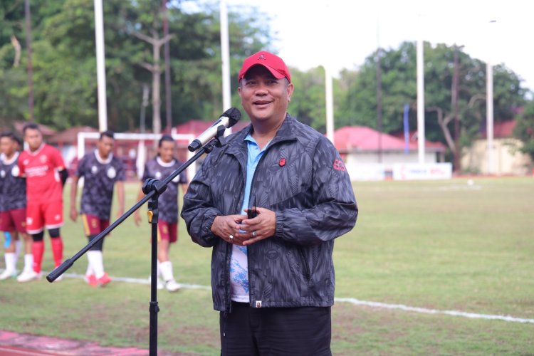 Meriah, Kapolda Kepri Tutup Turnamen Sepak Bola Hari Bhayangkara ke-80, Polresta Barelang Raih Gelar Juara