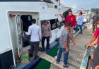 Polsek Singkep Barat Amankan Arus Keberangkatan dan Kedatangan Kapal Ferry di Pelabuhan Jagoh