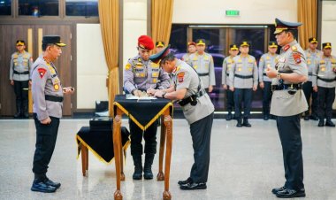 Kapolri Pimpin Pelantikan dan Sertijab Enam Kapolda Jajaran