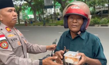 Polresta Barelang Wujudkan Kepedulian Sosial melalui Kegiatan Jumat Berkah di Batu Ampar