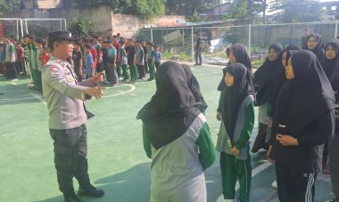 Polsek Sekupang Berikan Pembinaan Disiplin dan Edukasi Kenakalan Remaja kepada Santri Ponpes Darul Hikam
