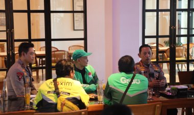 Kapolri Perkokoh Sinergi Polri, Pecalang, dan Komunitas Ojol Jaga Kamtibmas Bali