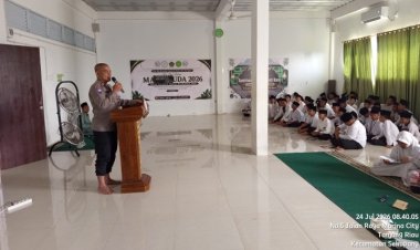 Polsek Sekupang Berikan Pembekalan Kamtibmas kepada Santri Baru Ponpes Modern Nur Fikri dalam Kegiatan MPLS