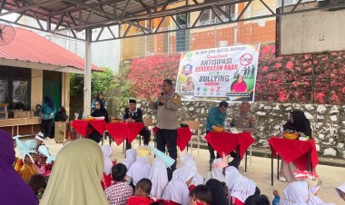 Polsek Sekupang Tanamkan Kesadaran Kamtibmas kepada Siswa Baru Sekolah Baithul Hikmah