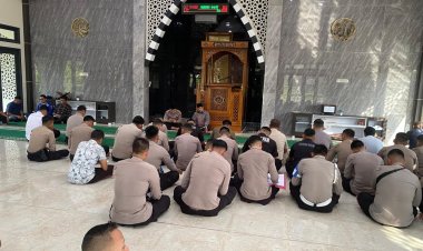 Binrohtal Polres Lingga Perkuat Iman dan Integritas Personel