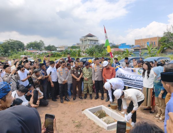 Kasintel Kejari Batam Hadiri Peletakan Batu Pertama Pembangunan SMKN 13 Batam