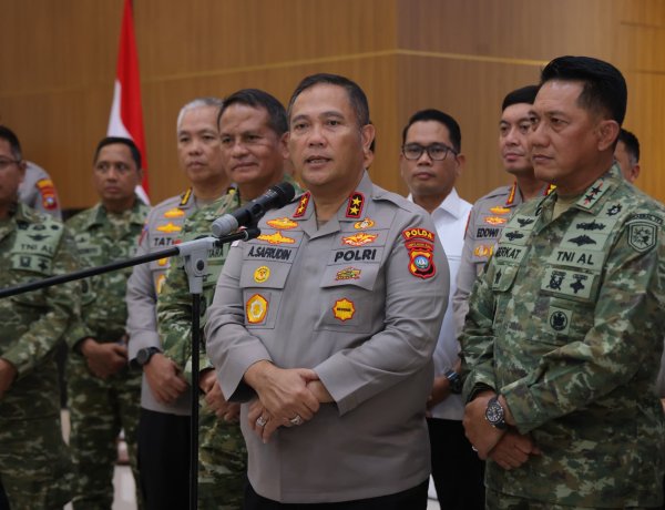 Kapolda Kepri dan Dankodaeral IV Batam Perkuat Soliditas TNI-Polri untuk Jaga Keamanan Kepulauan Riau
