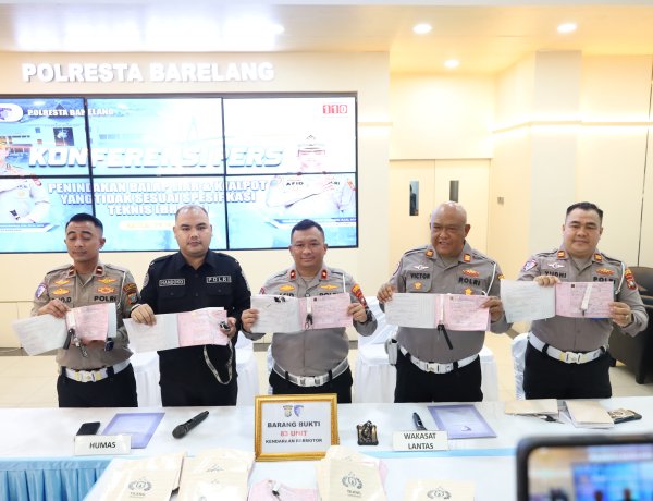 Polresta Barelang Gelar Konferensi Pers Hasil Penindakan Knalpot Brong yang Tidak Sesuai Spesifikasi Teknis Demi Mewujudkan Kamseltibcarlantas