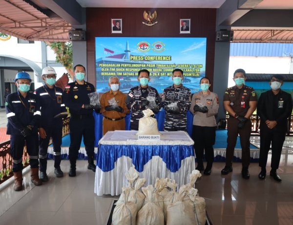 TNI AL Gagalkan Penyelundupan 1,9 Ton Pasir Timah ke Malaysia, Selamatkan Potensi Kerugian Negara Rp1,52 Miliar
