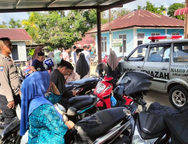 Satbinmas Polres Lingga Sambang Duka, Wujud Kepedulian Polri Hadir di Tengah Masyarakat