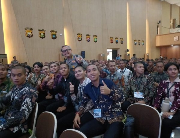 Enam Putra-Putri Terbaik Polda Kepri Lolos Akpol 2026, Siap Tempuh Pendidikan di Akmil Magelang