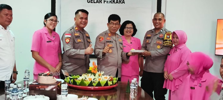 Syukuran HUT Bhayangkara ke-80 dan Kenaikan Pangkat, Polsek Bengkong Tegaskan Komitmen Layanan Masyarakat