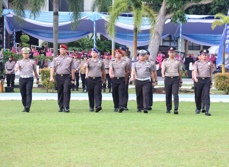 Korps Raport Kenaikan Pangkat Digelar, Kapolda Kepri Beri Apresiasi kepada 567 Personel