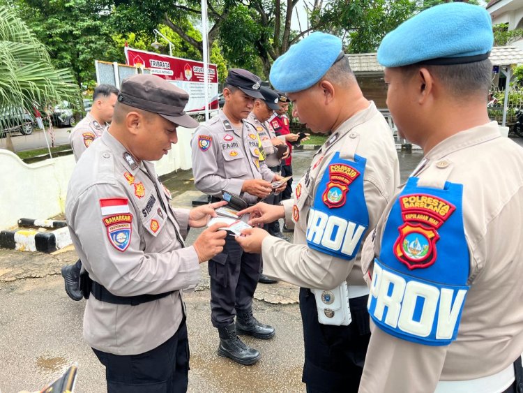 Polresta Barelang Tingkatkan Profesionalisme Personel Melalui Gaktibplin dan Pembinaan Etika Profesi di Polsek Sekupang