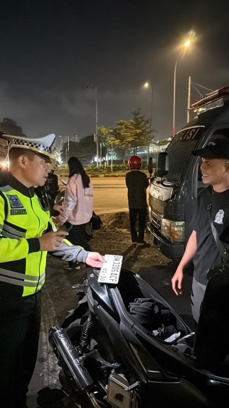 Polresta Barelang Tindak 35 Kendaraan Berknalpot Tidak Sesuai Spesifikasi Teknis dalam Patroli Antisipasi Balap Liar