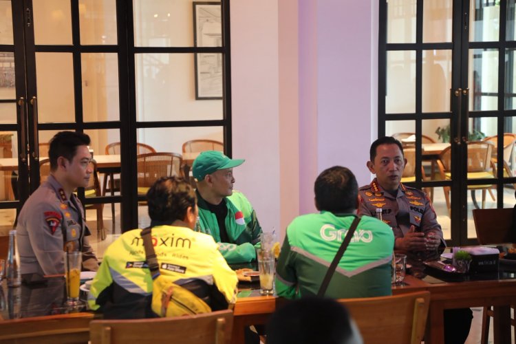 Kapolri Perkokoh Sinergi Polri, Pecalang, dan Komunitas Ojol Jaga Kamtibmas Bali