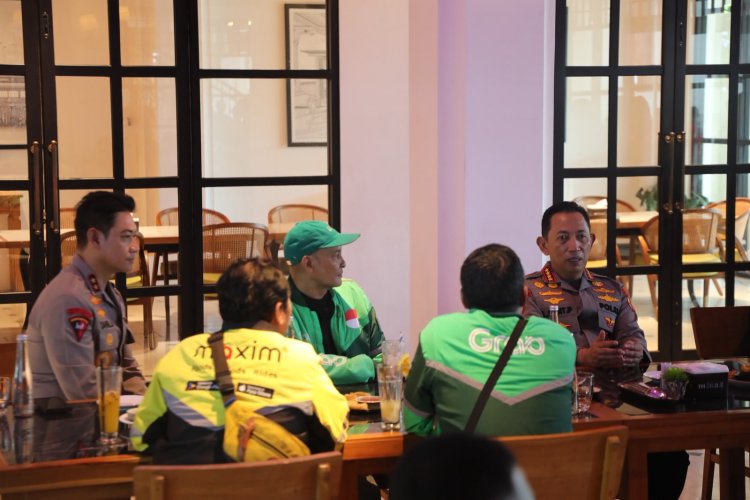 Kapolri Perkokoh Sinergi Polri, Pecalang, dan Komunitas Ojol Jaga Kamtibmas Bali