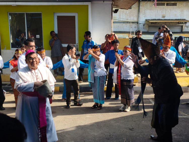 Polsek Bengkong Amankan Perayaan Misa Inkulturasi Batak Tahun 2026 di Gereja Santo Damian