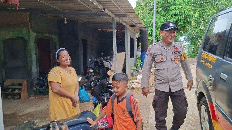 Polsek Batu Ampar Luncurkan Aksi Nyata: Inovasi Si Amru Kawal Murid SD Negeri 003 Tanjung Sengkuang Pulang Sampai Depan Pintu Rumah