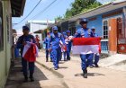 Ditpolairud Polda Kepri Bagikan 1.000 Bendera Merah Putih di Pulau Kasu Sambut HUT ke-81 Kemerdekaan RI