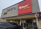 Richeese Factory Golden City Bengkong Hadir di Batam, Tim Batam24 Coba Sensasi Ayam Pedas dan Saus Keju