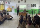 Hari Pramuka ke-65, Polsek Senayang Kenalkan Layanan Polisi 110 dan Keselamatan Berkendara bagi Pelajar