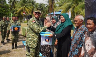 TNI Hadir di Tengah Masyarakat Lingga, Gelar Bakti Sosial dan Layanan Kesehatan Gratis di Dabo Singkep