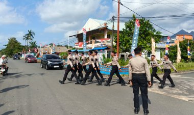 Semarak HUT RI ke-81, Polsek Daik Lingga Pastikan Lomba Gerak Jalan Berlangsung Aman dan Lancar