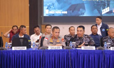 Kapolda Kepri Ikuti Konferensi Pers Pengungkapan 1,3 Ton Ketamine dari Kapal Asing di Perairan Batam