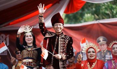 Amsakar dan Li Claudia Tampilkan Ragam Budaya, Pawai Pembangunan Batam Jadi Panggung Nusantara