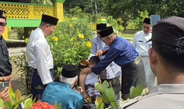Lestarikan Kearifan Lokal, Polsek Daik Lingga Kawal Tradisi Mandi Safar Tahun 2026