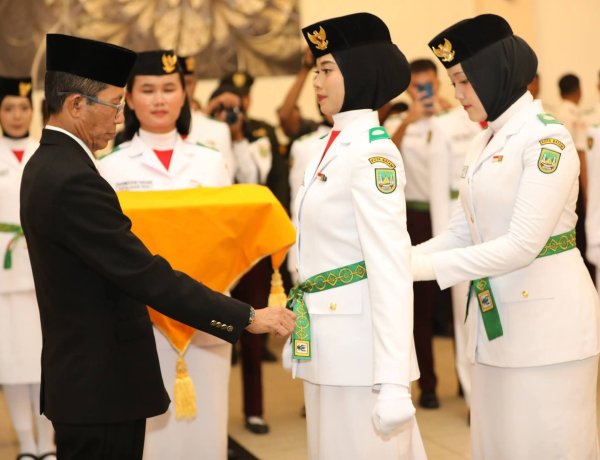 50 Paskibraka Batam Dikukuhkan Amsakar, 20 Hari Ditempa Jelang Upacara 17 Agustus