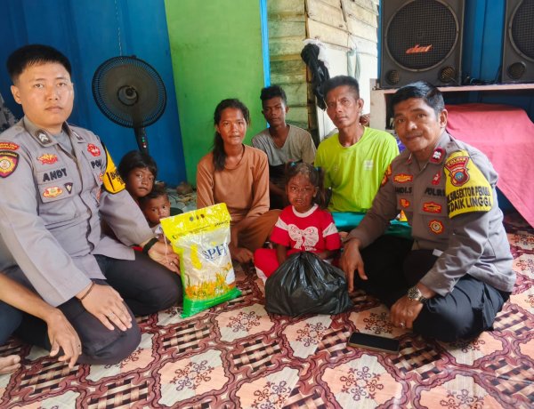 Polsek Daik Lingga Datangi Bocah Korban Luka Bakar di Pulau Lipan, Serahkan Bantuan untuk Keluarga